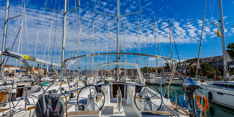 Beneteau Oceanis 38.1