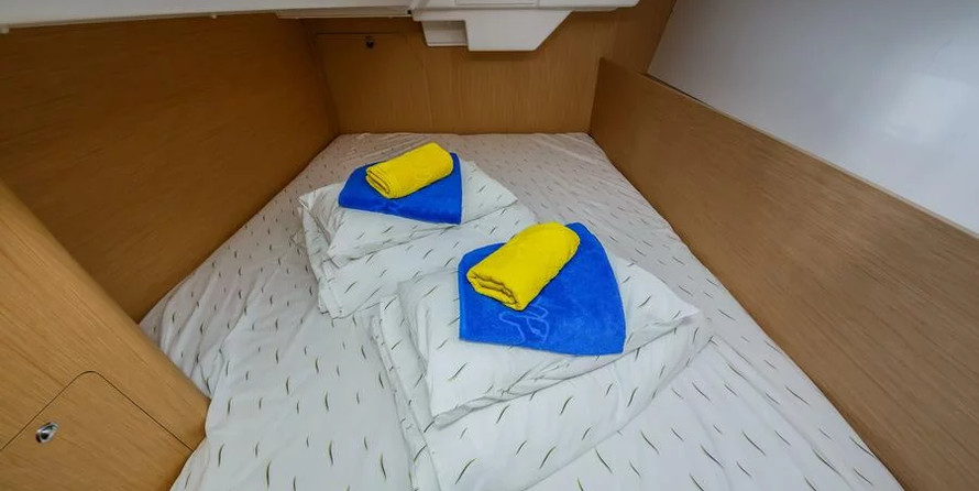 Beneteau Oceanis 38.1