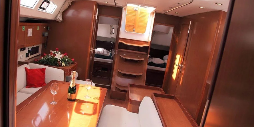 Beneteau Oceanis 50 Family