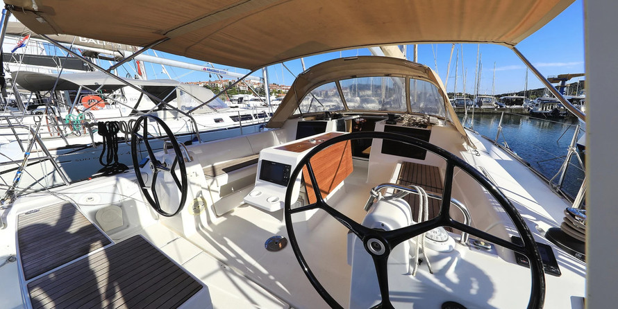 Dufour 412