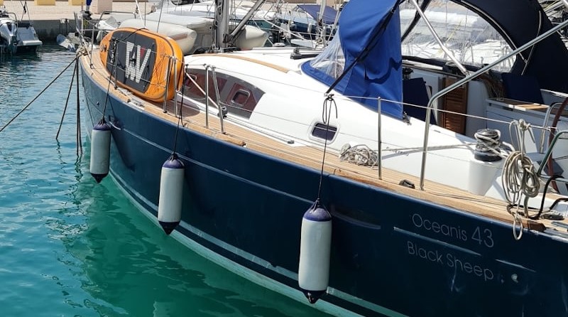Oceanis 43