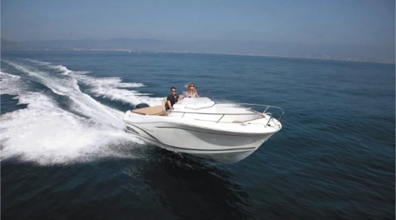 Jeanneau Cap Camarat 7.5 CC