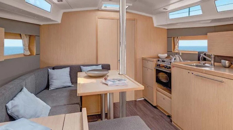 Beneteau Oceanis 38.1