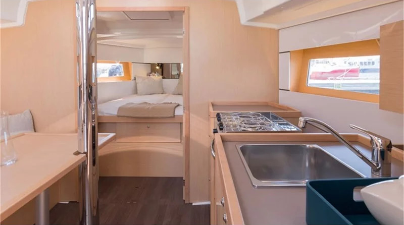 Beneteau Oceanis 38.1