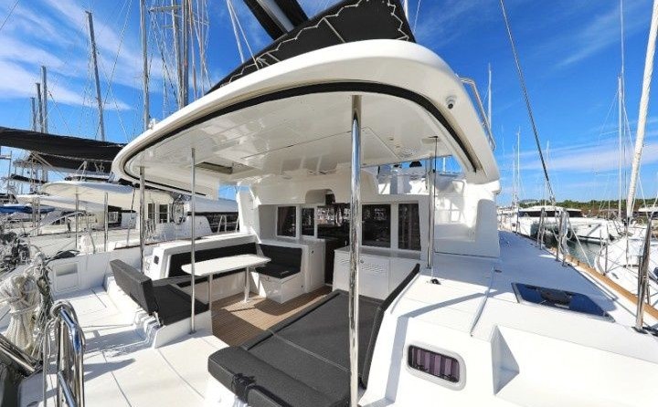 Lagoon 450 F