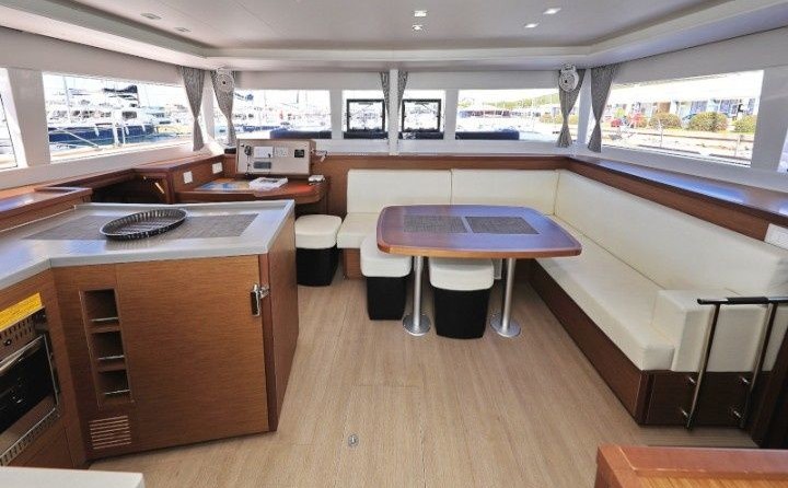Lagoon 450 F