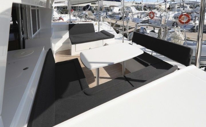 Lagoon 450 F