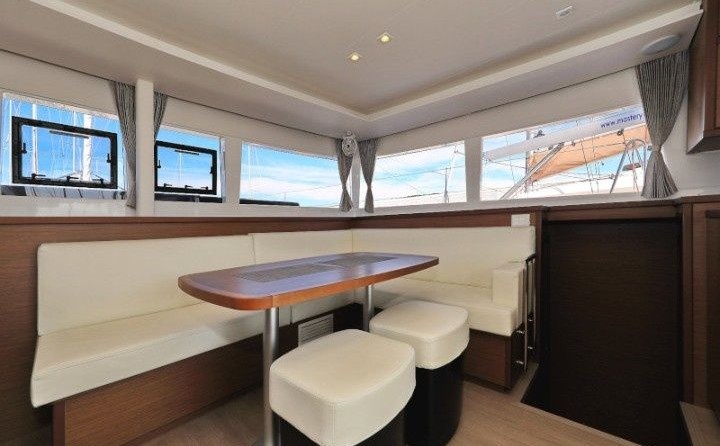 Lagoon 450 F