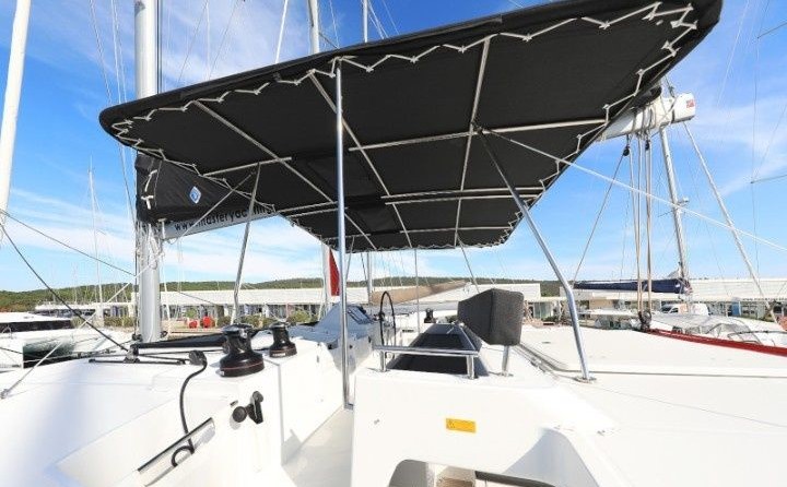 Lagoon 450 F