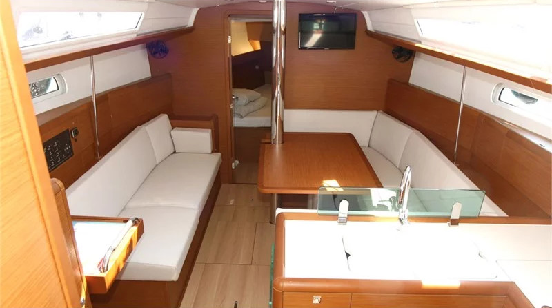 Jeanneau Sun Odyssey 389