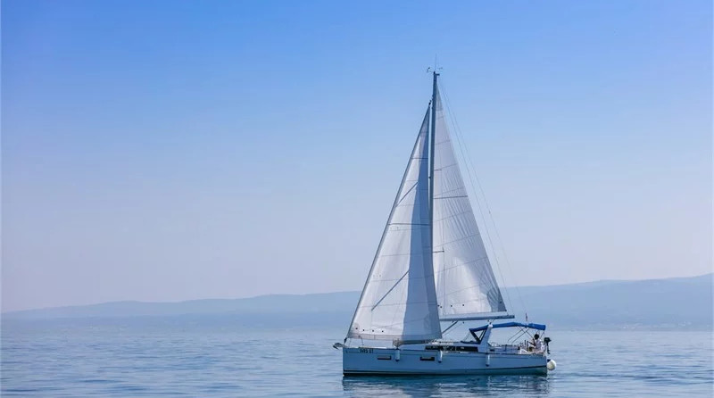 Beneteau Oceanis 38.1