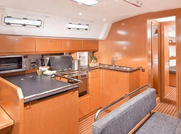 Bavaria Cruiser 50