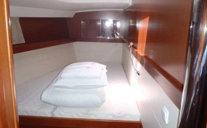 Oceanis 50 - 5 + 1 cab.