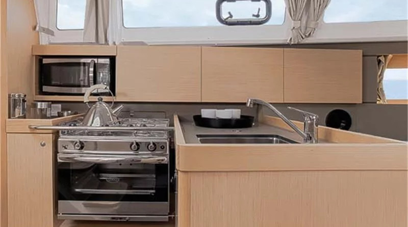 Beneteau Oceanis 35.1