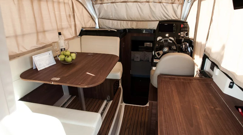 Quicksilver Activ 855 Weekend