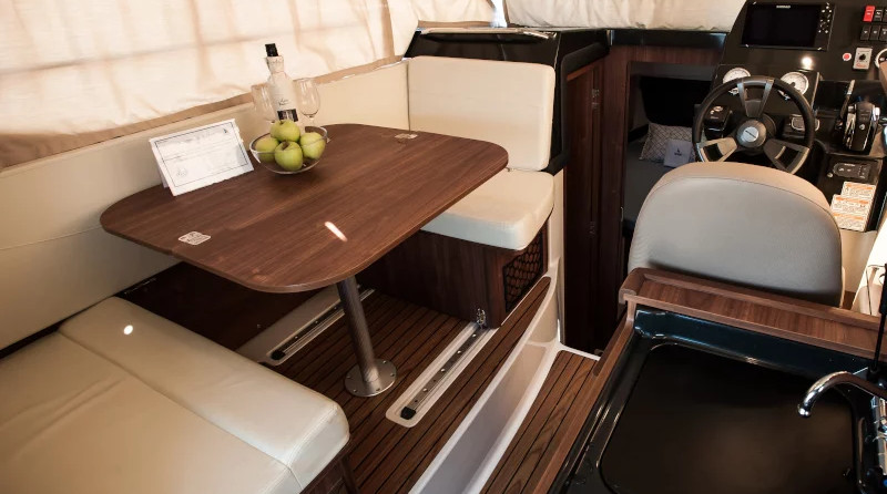 Quicksilver Activ 855 Weekend