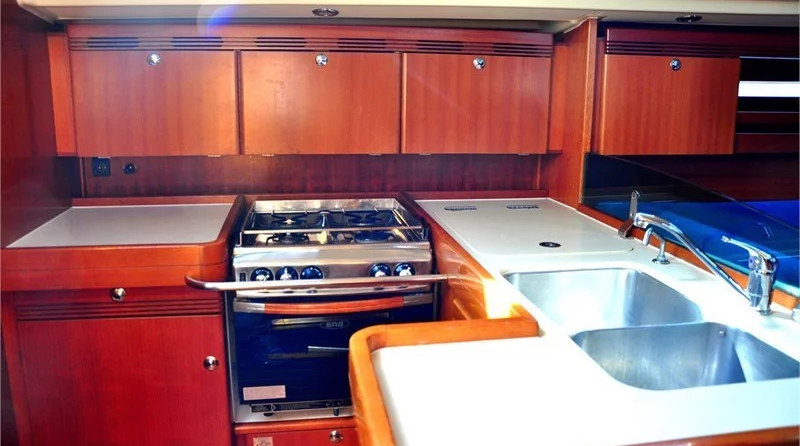 Dufour 44 Performance