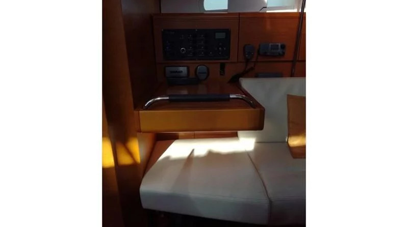 Jeanneau Sun Odyssey 379