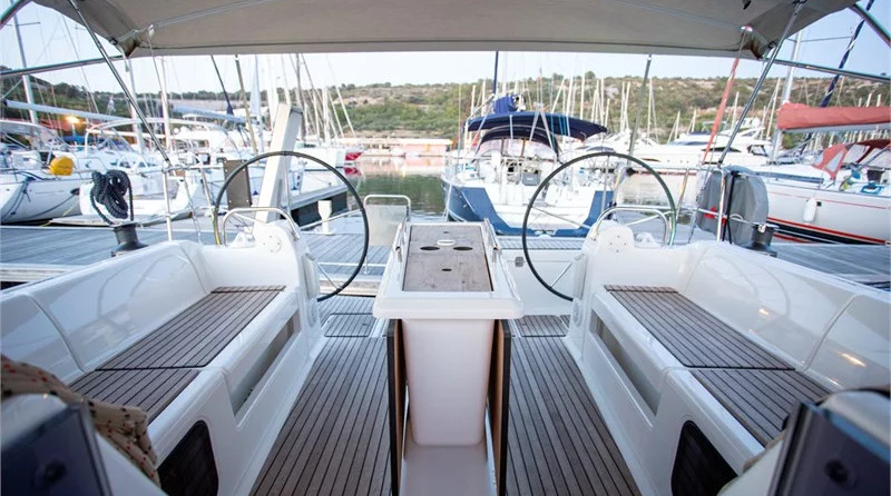 Dufour 412 Grand Large (3Cab)