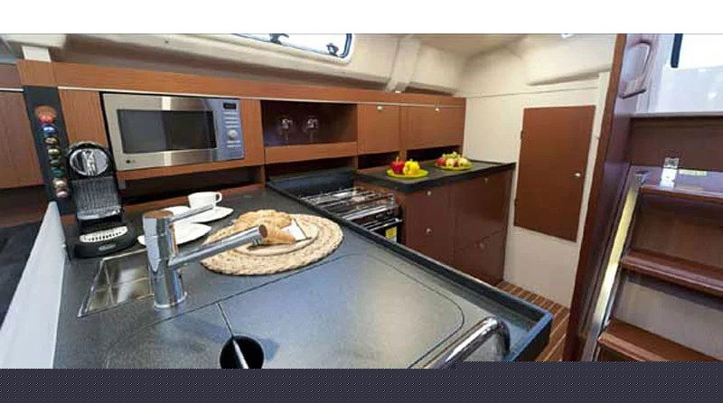 Hanse 385