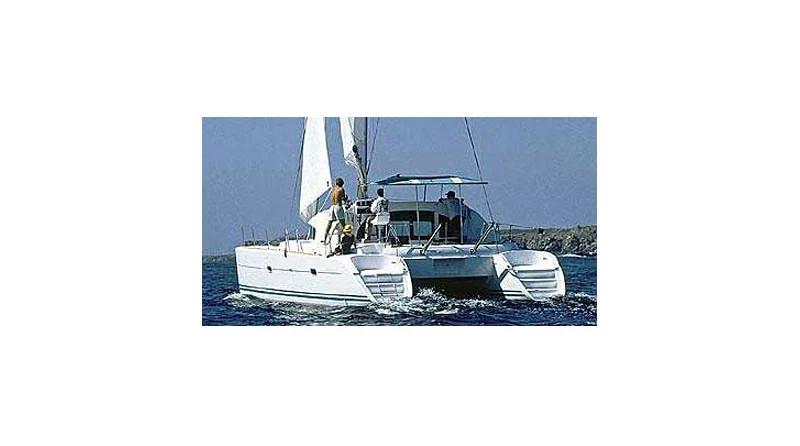 Lagoon 380 (4Cab)