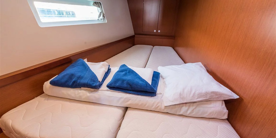Oceanis 45