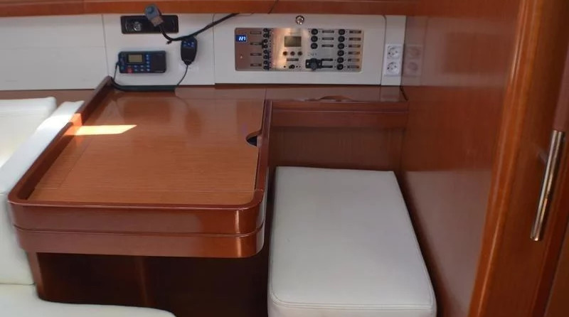 Beneteau Oceanis 50 Family
