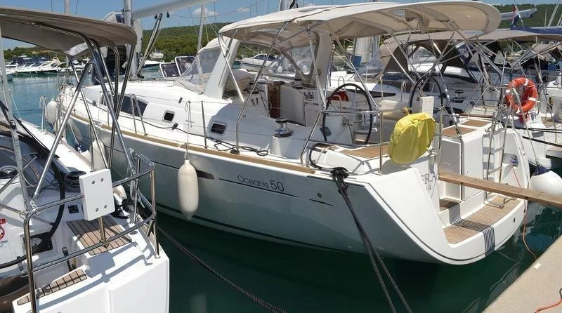 Beneteau Oceanis 50 Family