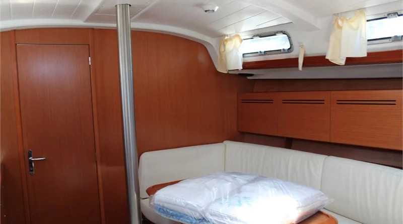 Beneteau Cyclades 43.3