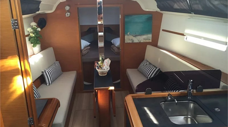 Jeanneau Sun Odyssey 349
