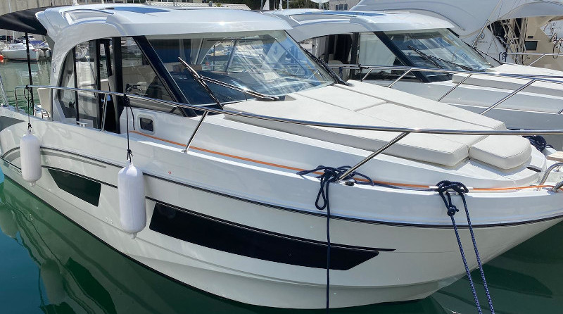 Beneteau Antares 9 OB