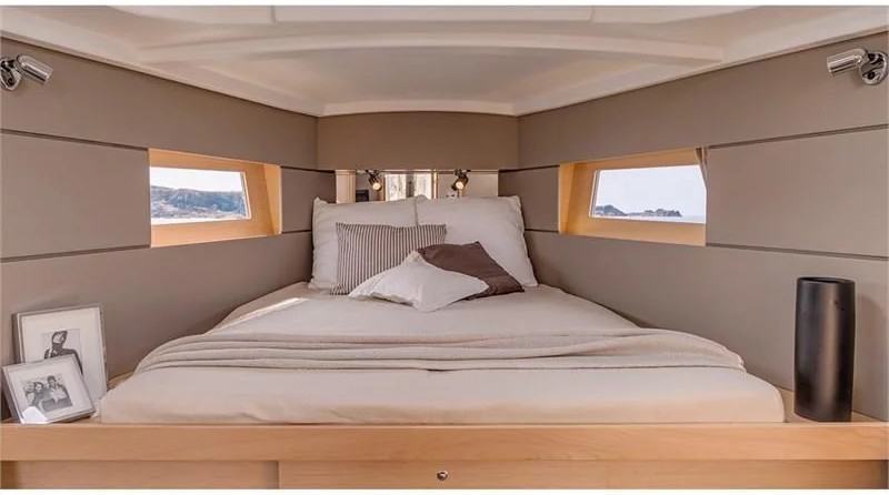 Beneteau Oceanis 38.1