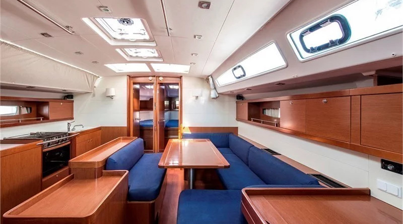 Beneteau Oceanis 50 Family