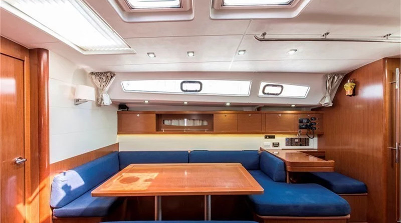 Beneteau Oceanis 50 Family