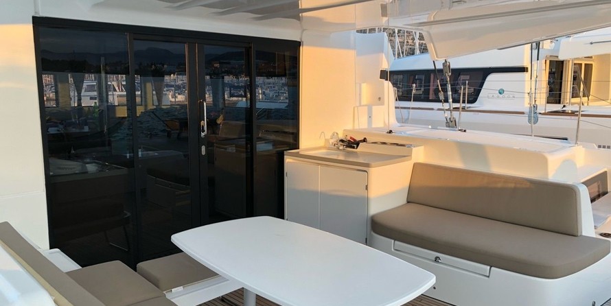 Lagoon 50