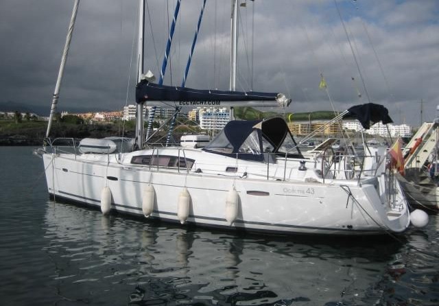 Beneteau Oceanis 43