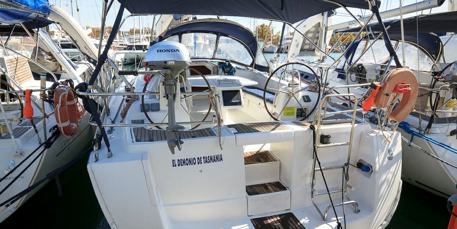 Beneteau Oceanis 43