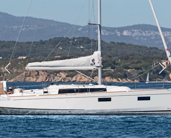 Beneteau Oceanis 38.1