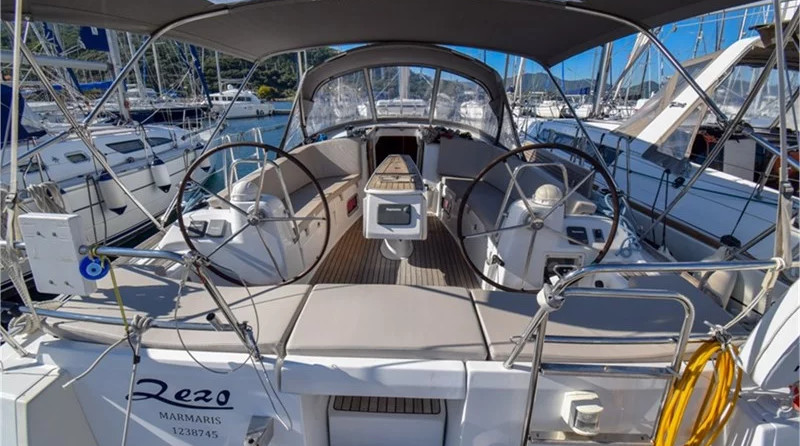 Oceanis 40 (3Cab)