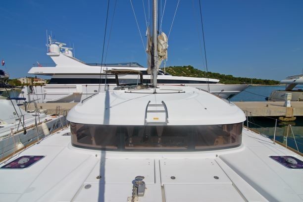 Lagoon 39