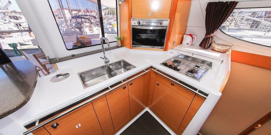 Fountaine Pajot Lipari 41