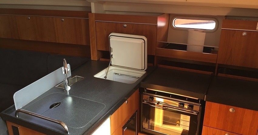 Hanse 415