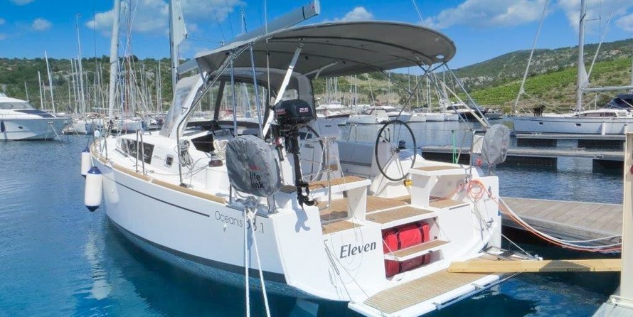 Beneteau Oceanis 38.1