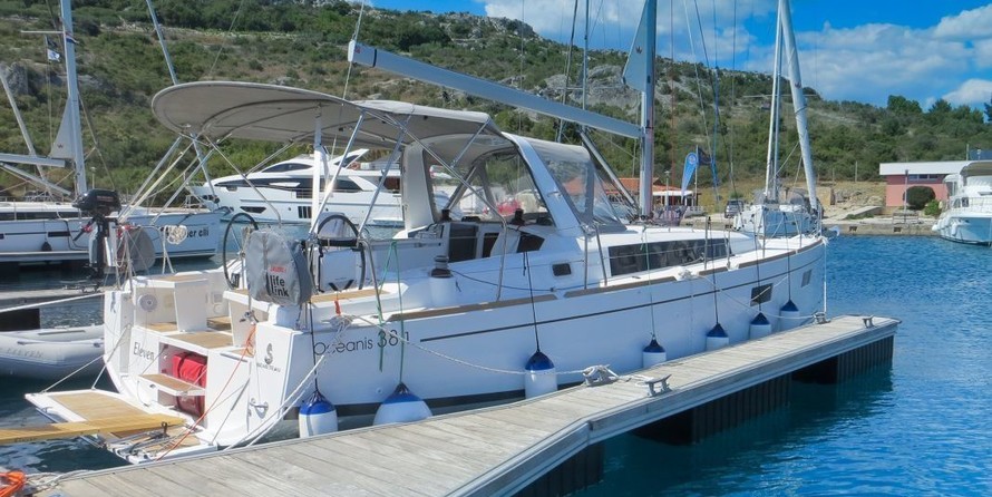 Beneteau Oceanis 38.1