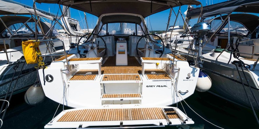Beneteau Oceanis 38