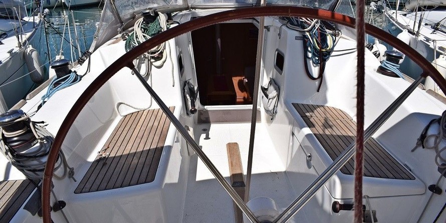 Beneteau First 35