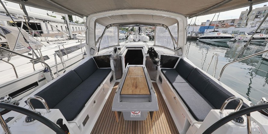 Beneteau Oceanis 41.1