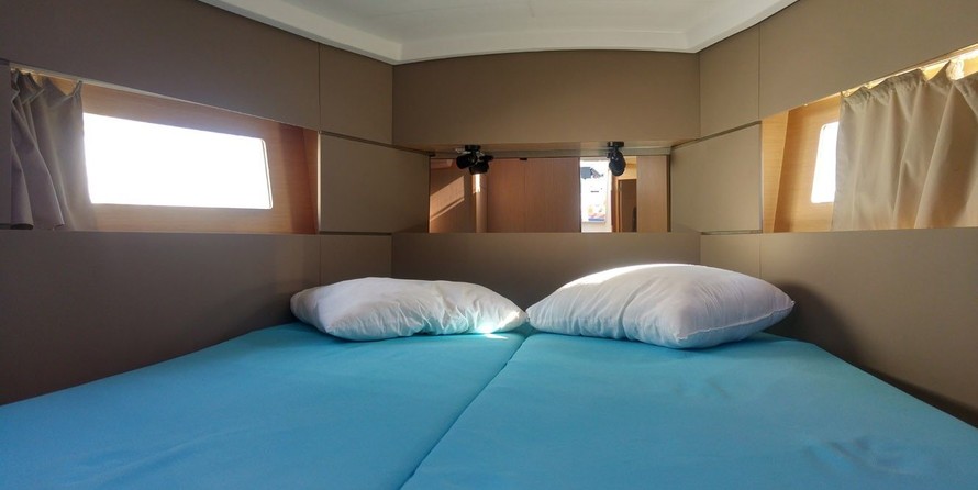 Beneteau Oceanis 38