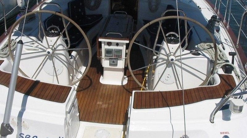 Bavaria 44