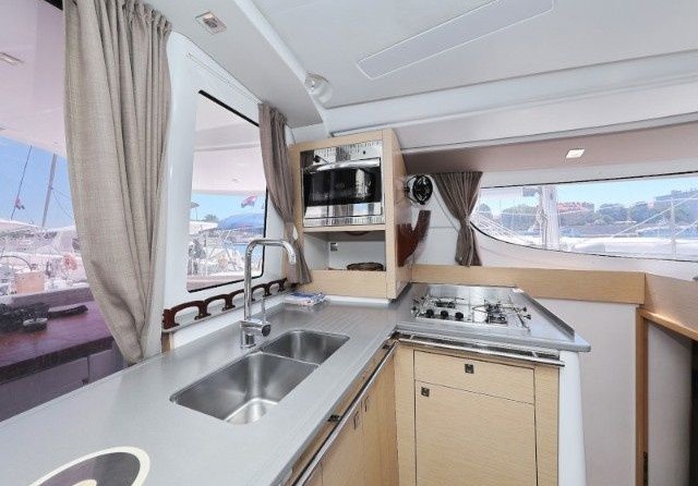 Fountaine Pajot Lipari 41